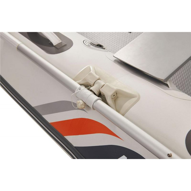 Надувная лодка Aqua Marina DELUXE U-TYPE 2.5m, BT-UD250, 250х140см, алюм.вёсла, насос, сумка, до 280кг