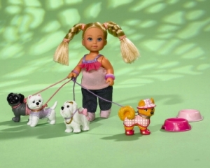 Игрушка Кукла Еви на прогулке с собаками (5739053)